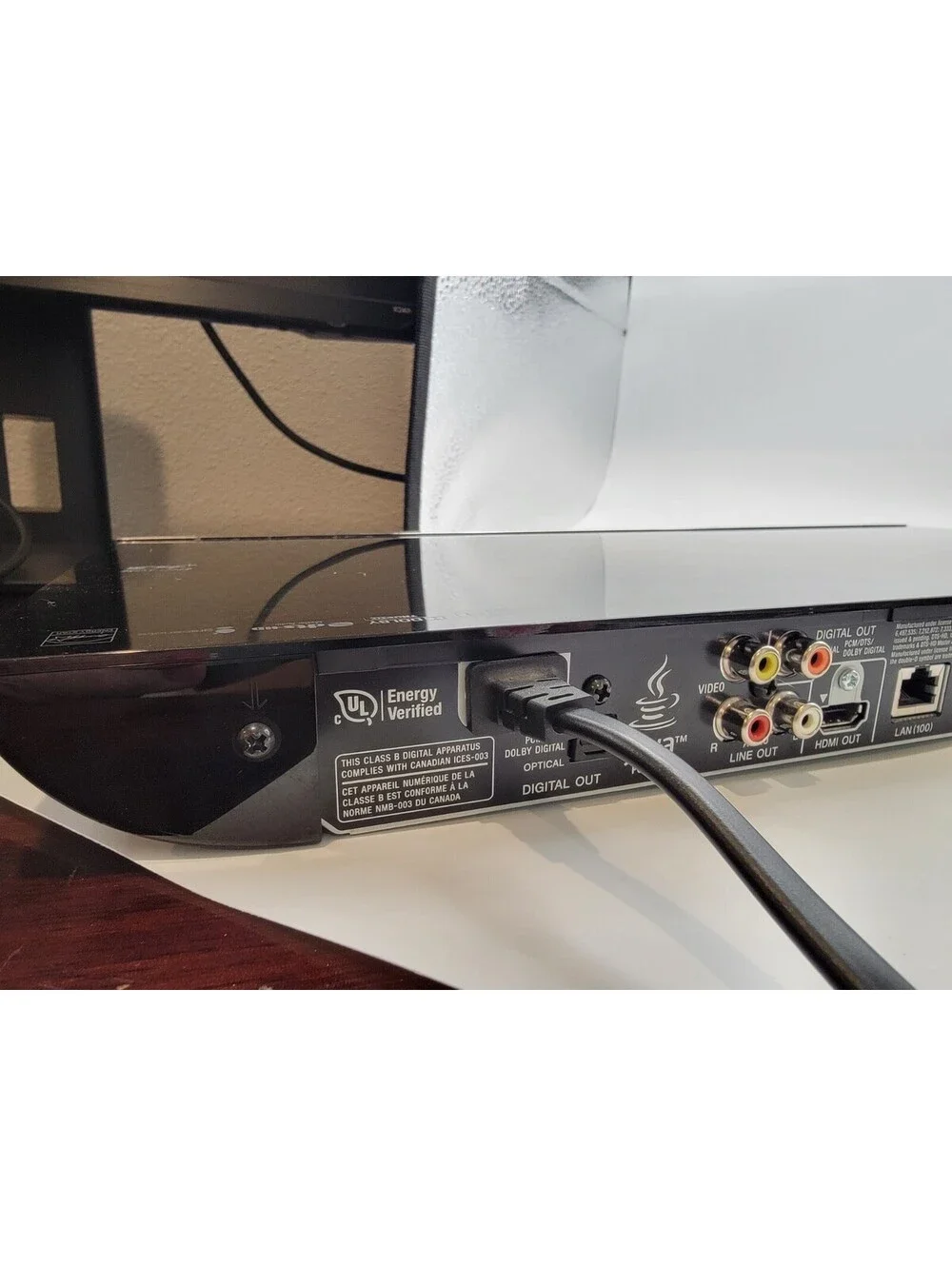 Sony BDP-S590 3D Blu-ray Player Full HD 1080p Built-in Wi-Fi Dolby No Remote